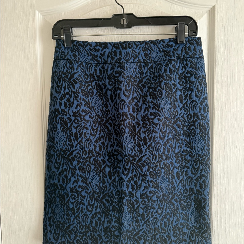Elegant Blue Patterned Skirt